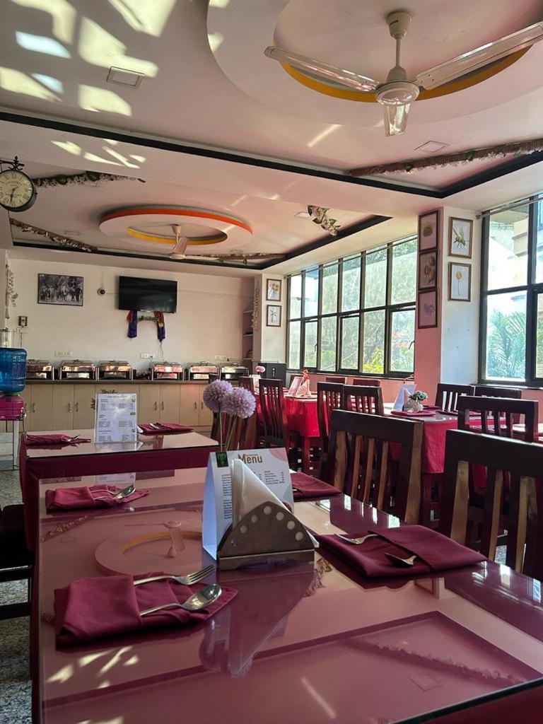Twin Spring Hotel Gangtok Exterior photo